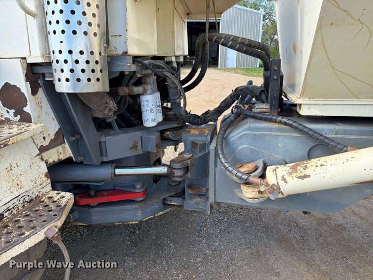 image for item EA0583 2001 Terex TA30 articulated haul truck
