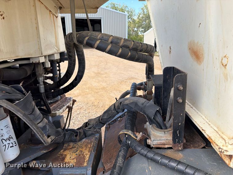 image for item EA0583 2001 Terex TA30 articulated haul truck