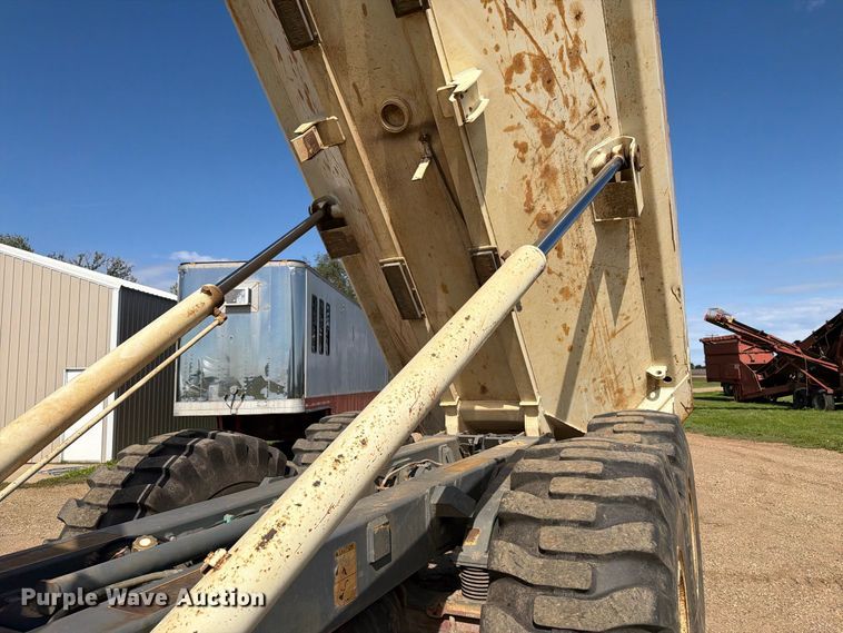image for item EA0583 2001 Terex TA30 articulated haul truck