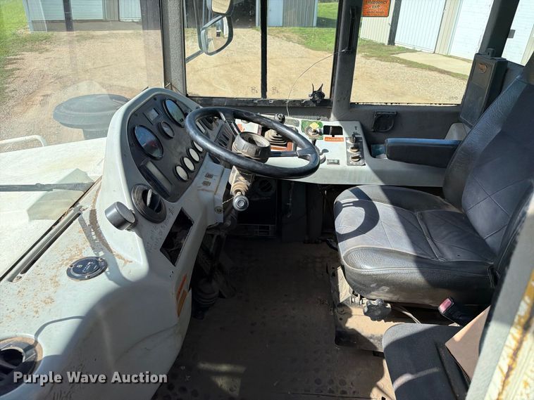 image for item EA0583 2001 Terex TA30 articulated haul truck