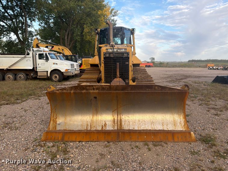 image for item EA0585 2008 Caterpillar D6N XL dozer