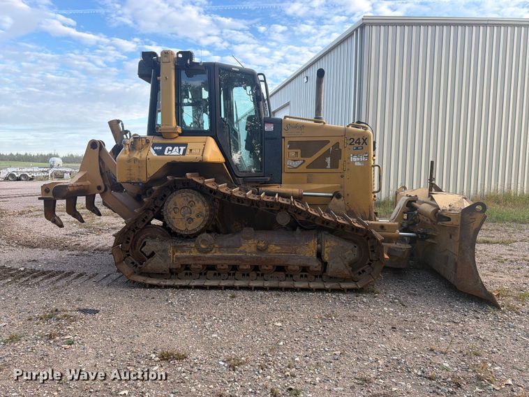 image for item EA0585 2008 Caterpillar D6N XL dozer