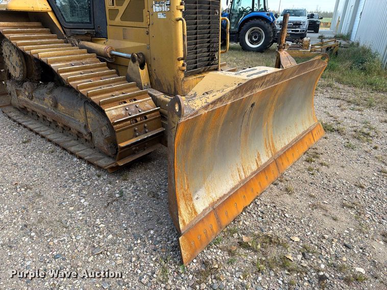 image for item EA0585 2008 Caterpillar D6N XL dozer