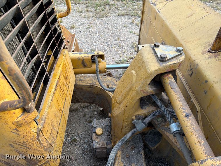 image for item EA0585 2008 Caterpillar D6N XL dozer