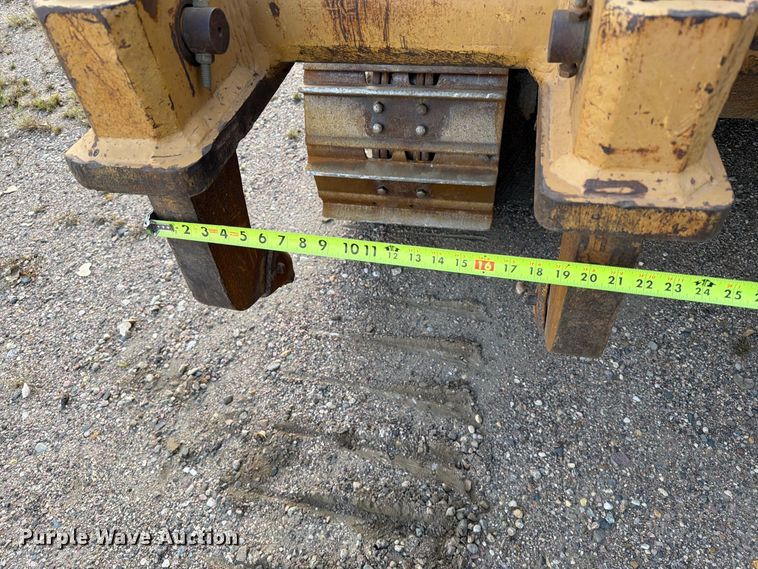 image for item EA0585 2008 Caterpillar D6N XL dozer
