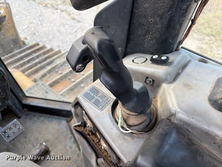 image for item EA0585 2008 Caterpillar D6N XL dozer