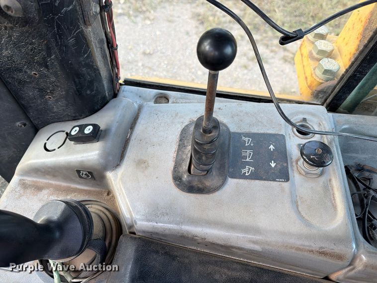 image for item EA0585 2008 Caterpillar D6N XL dozer