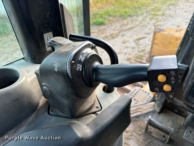 image for item EA0585 2008 Caterpillar D6N XL dozer