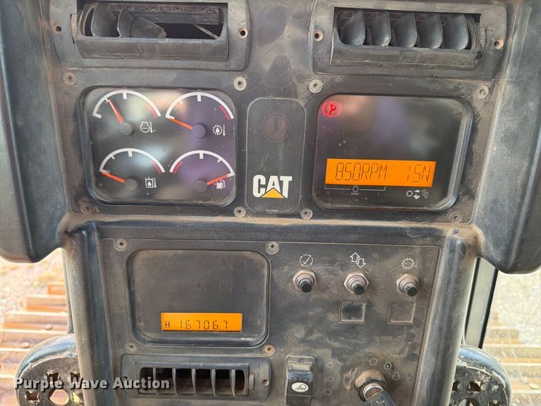 image for item EA0585 2008 Caterpillar D6N XL dozer