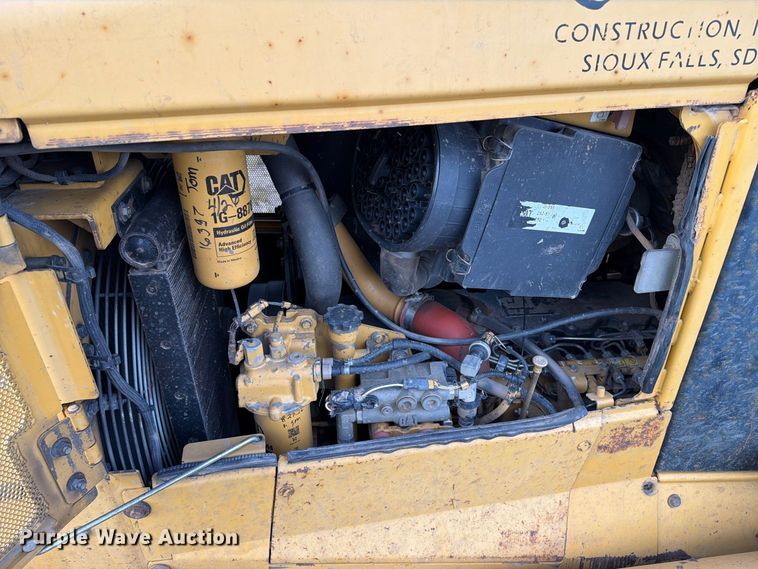 image for item EA0585 2008 Caterpillar D6N XL dozer