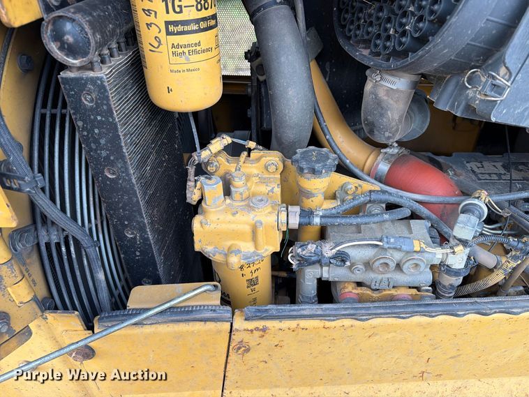 image for item EA0585 2008 Caterpillar D6N XL dozer