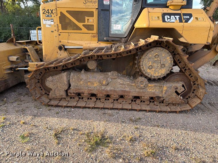 image for item EA0585 2008 Caterpillar D6N XL dozer