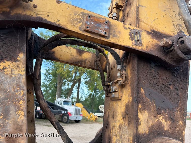 image for item EA0586 2014 Caterpillar 324E L excavator