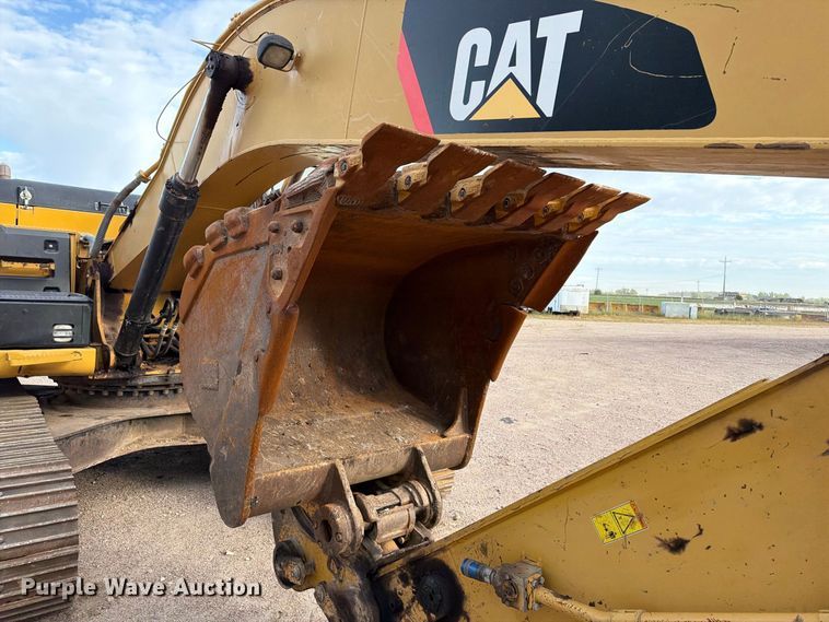 image for item EA0586 2014 Caterpillar 324E L excavator