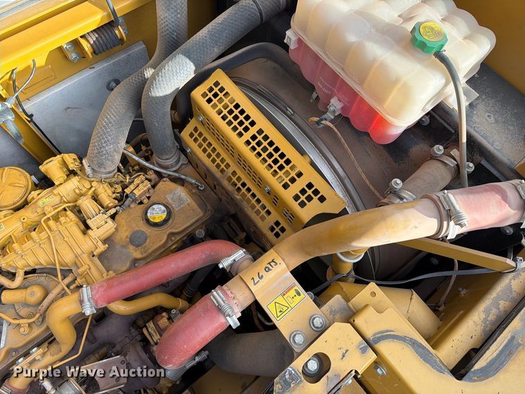 image for item EA0586 2014 Caterpillar 324E L excavator