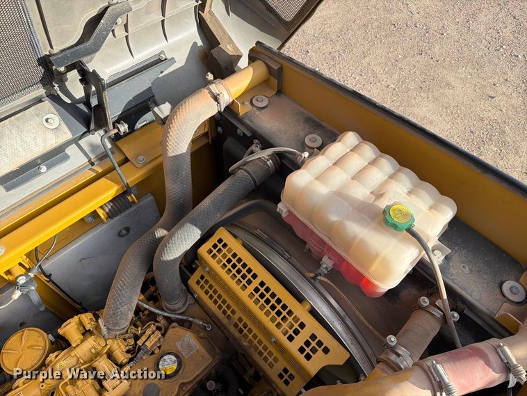 image for item EA0586 2014 Caterpillar 324E L excavator