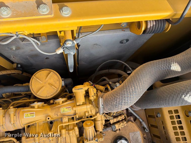 image for item EA0586 2014 Caterpillar 324E L excavator