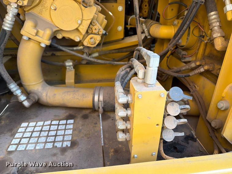 image for item EA0586 2014 Caterpillar 324E L excavator
