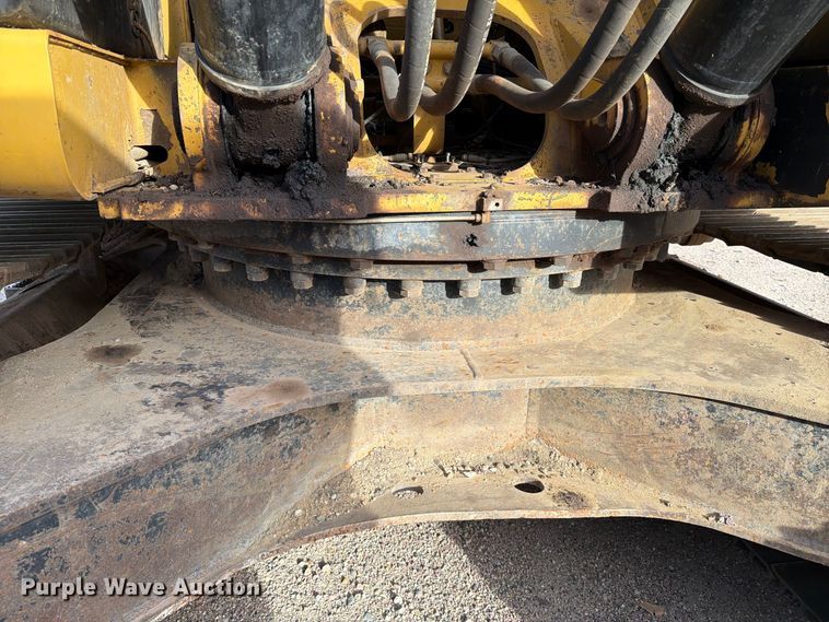image for item EA0586 2014 Caterpillar 324E L excavator