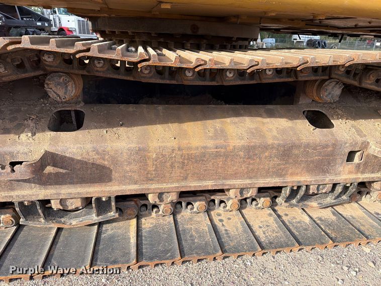 image for item EA0586 2014 Caterpillar 324E L excavator