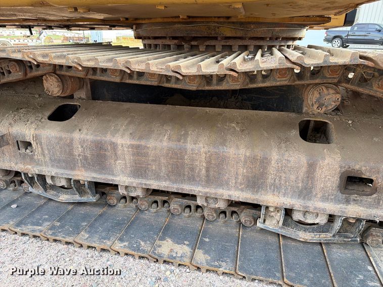 image for item EA0586 2014 Caterpillar 324E L excavator