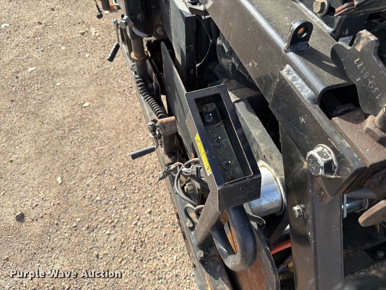 image for item EA0587 2014 Caterpillar AP-555E paver