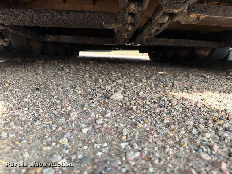 image for item EA0587 2014 Caterpillar AP-555E paver