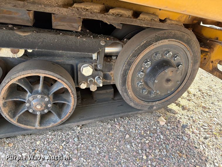 image for item EA0587 2014 Caterpillar AP-555E paver