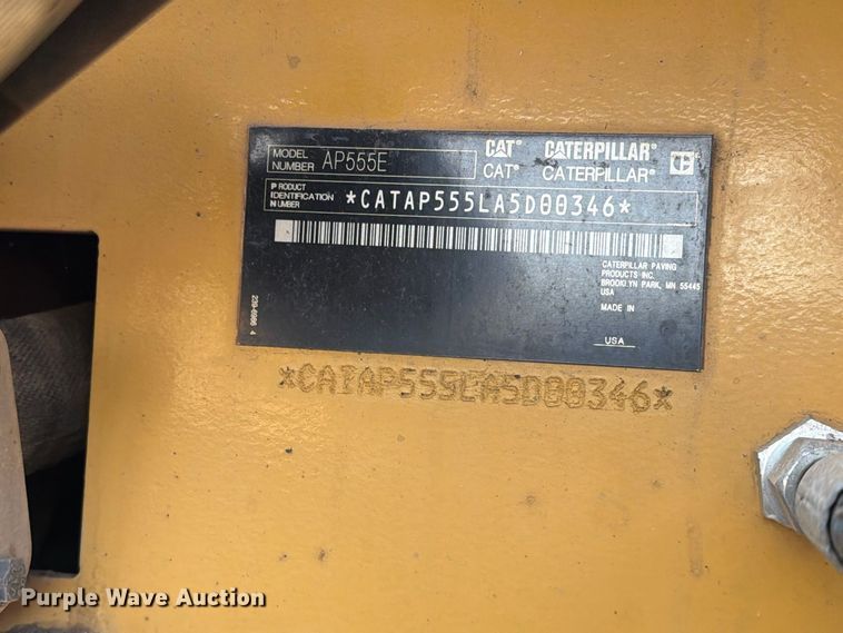 image for item EA0587 2014 Caterpillar AP-555E paver