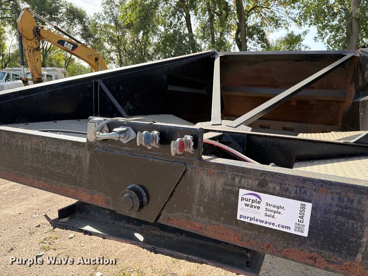 image for item EA0588 2012 Dakota Trailer Manufacturing bottom dump trailer