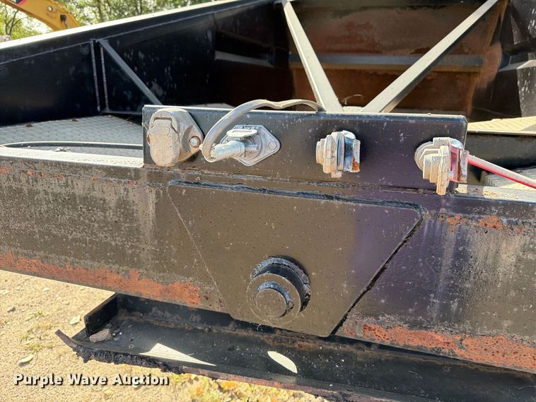 image for item EA0588 2012 Dakota Trailer Manufacturing bottom dump trailer