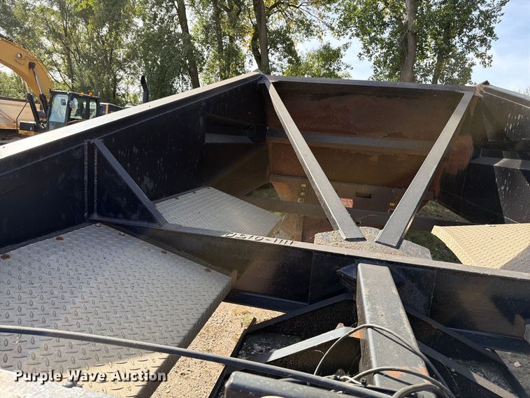 image for item EA0588 2012 Dakota Trailer Manufacturing bottom dump trailer