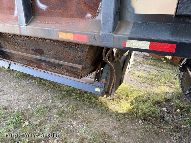 image for item EA0588 2012 Dakota Trailer Manufacturing bottom dump trailer
