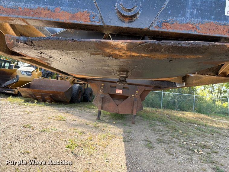 image for item EA0588 2012 Dakota Trailer Manufacturing bottom dump trailer