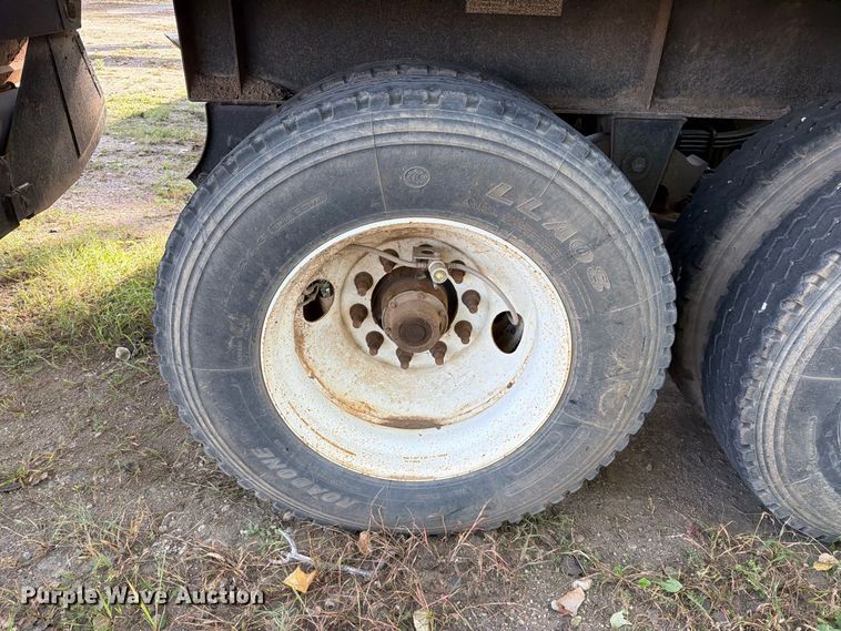 image for item EA0588 2012 Dakota Trailer Manufacturing bottom dump trailer