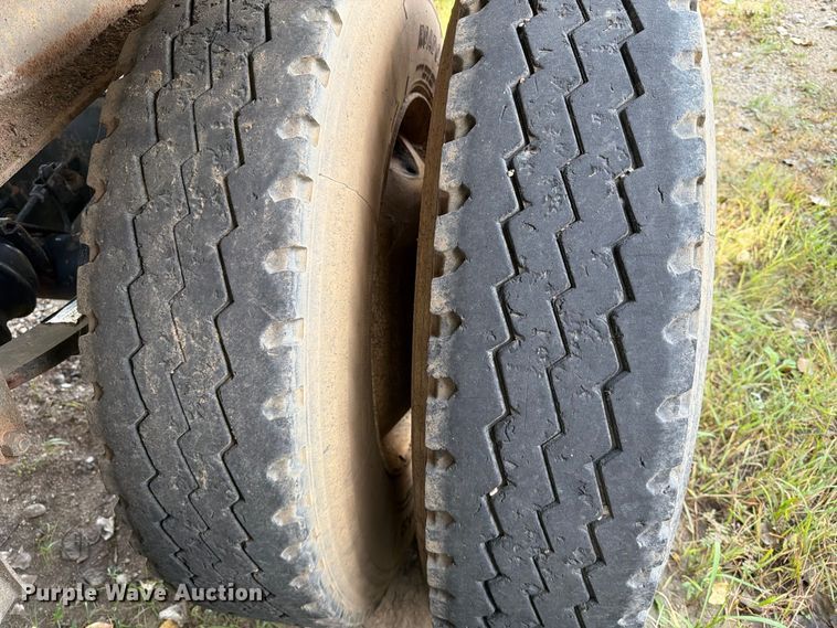 image for item EA0588 2012 Dakota Trailer Manufacturing bottom dump trailer