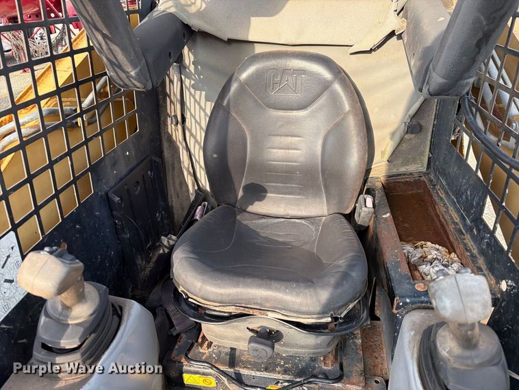 image for item EA7342 2008 Caterpillar 257B tracked skid steer loader
