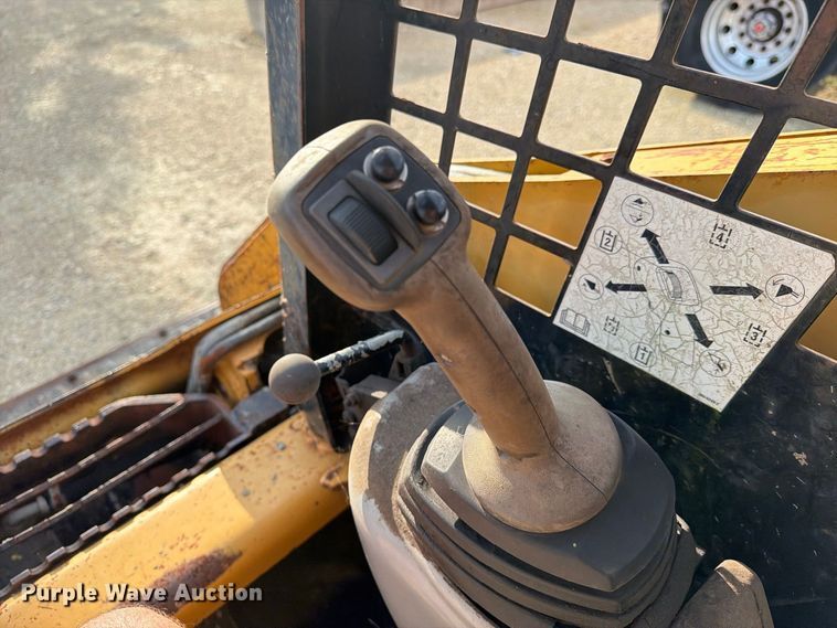 image for item EA7342 2008 Caterpillar 257B tracked skid steer loader