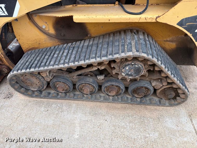 image for item EA7342 2008 Caterpillar 257B tracked skid steer loader