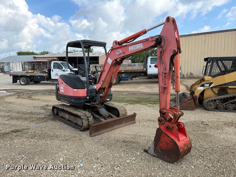 image for item EA7343 2016 Kubota KX71-3S mini excavator