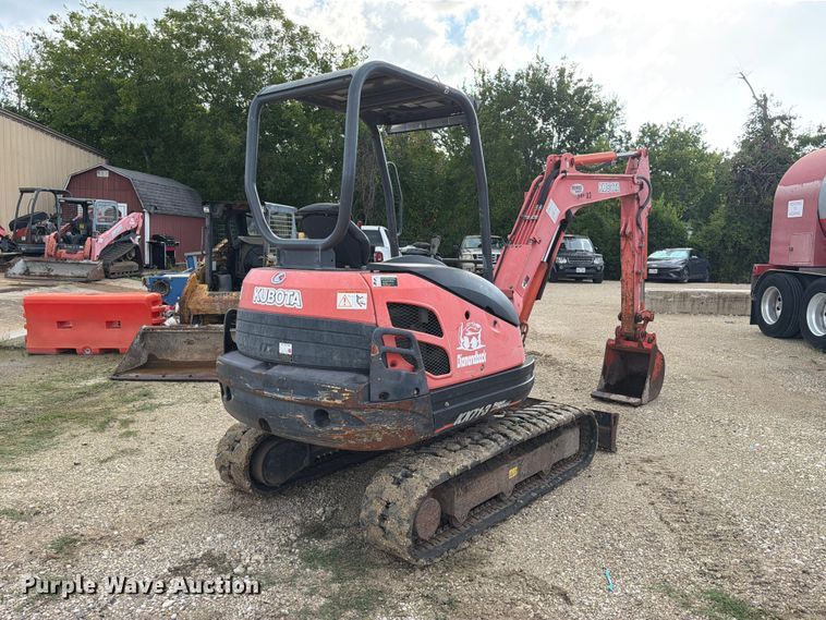 image for item EA7343 2016 Kubota KX71-3S mini excavator
