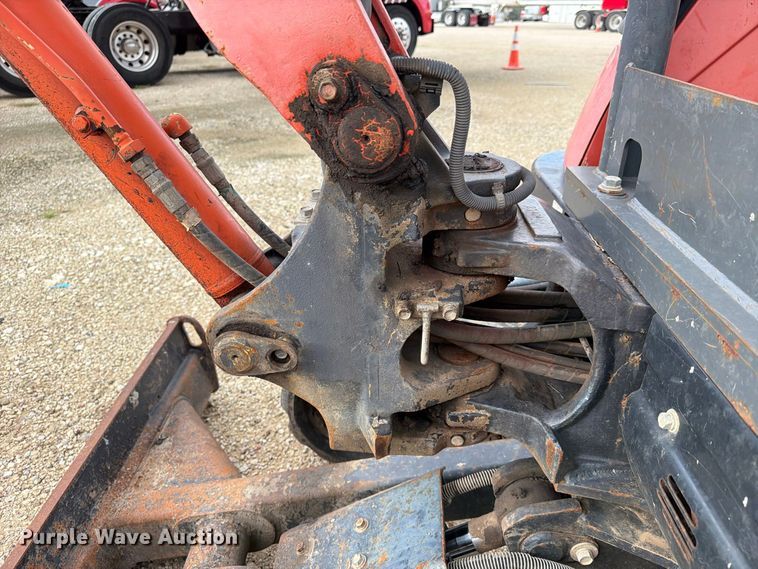 image for item EA7343 2016 Kubota KX71-3S mini excavator
