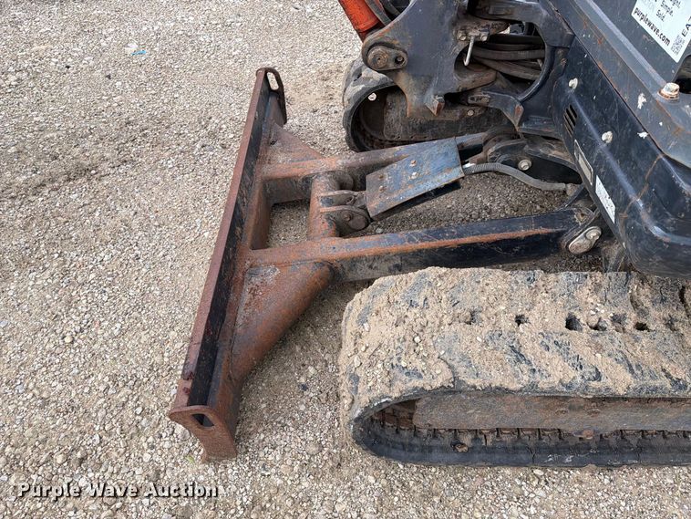 image for item EA7343 2016 Kubota KX71-3S mini excavator