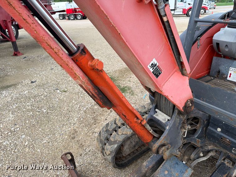 image for item EA7343 2016 Kubota KX71-3S mini excavator