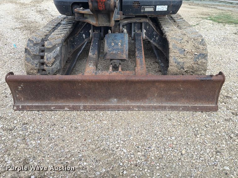 image for item EA7343 2016 Kubota KX71-3S mini excavator