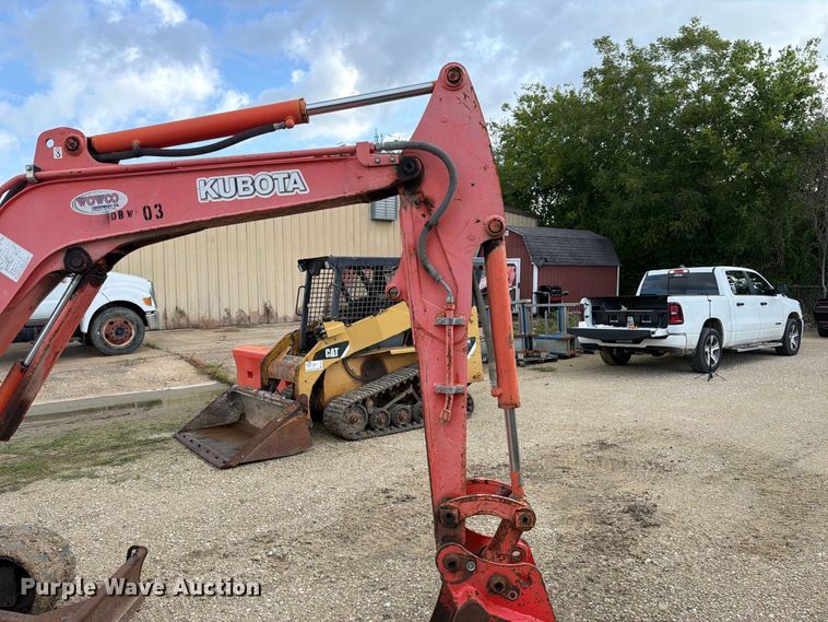 image for item EA7343 2016 Kubota KX71-3S mini excavator