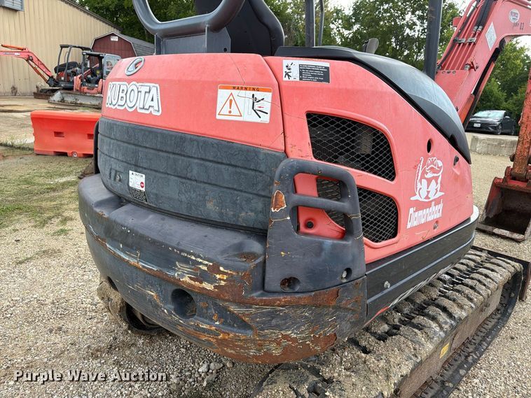 image for item EA7343 2016 Kubota KX71-3S mini excavator