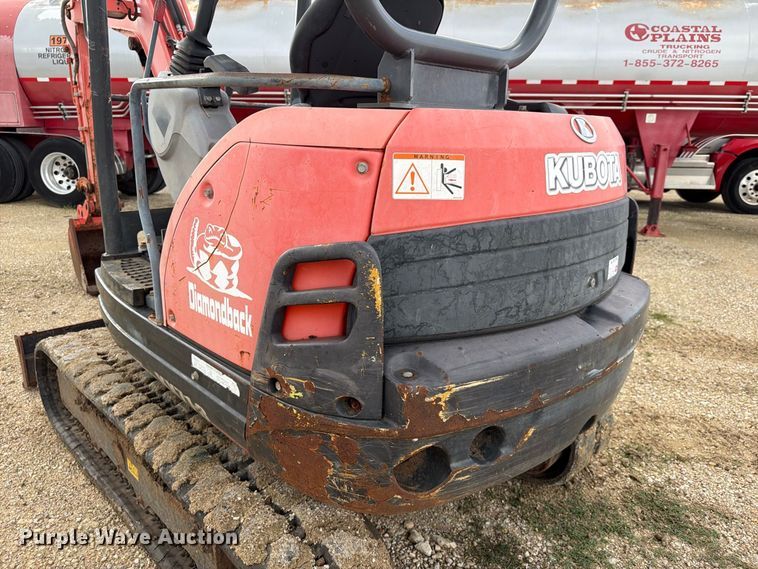 image for item EA7343 2016 Kubota KX71-3S mini excavator