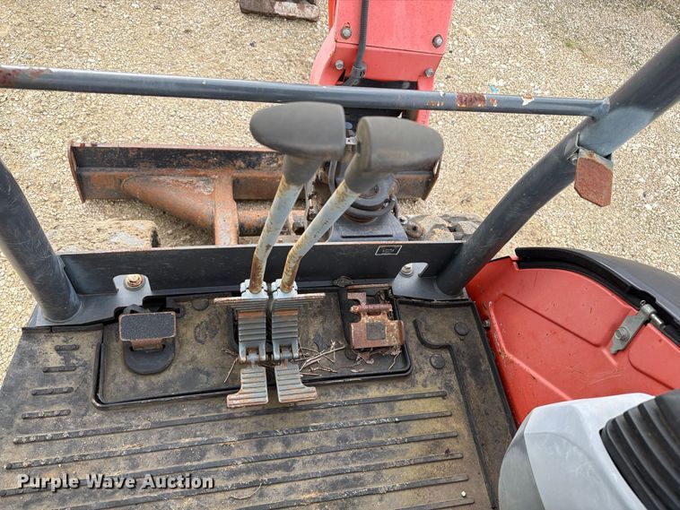 image for item EA7343 2016 Kubota KX71-3S mini excavator
