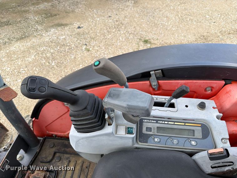 image for item EA7343 2016 Kubota KX71-3S mini excavator